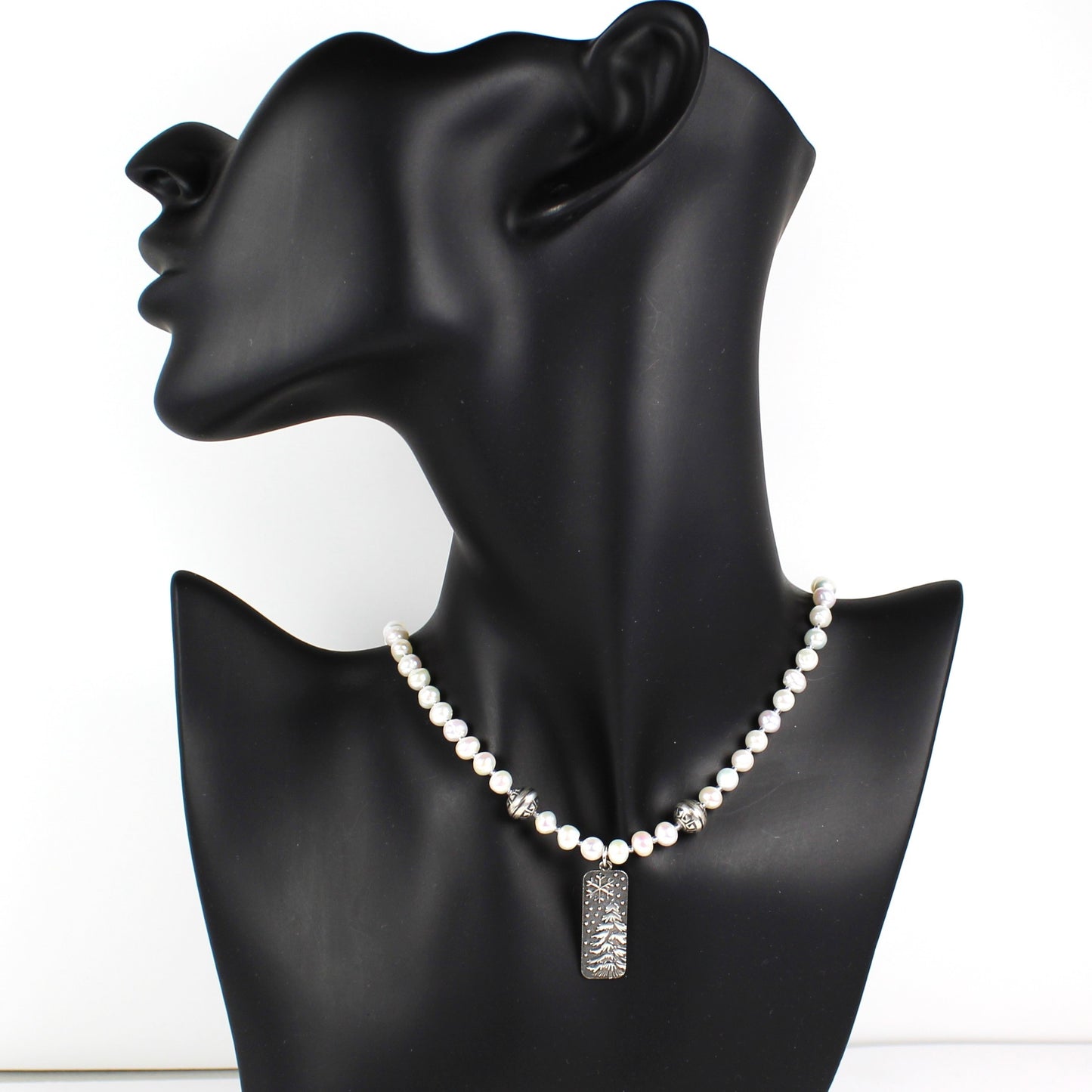 Let it Snow Necklace