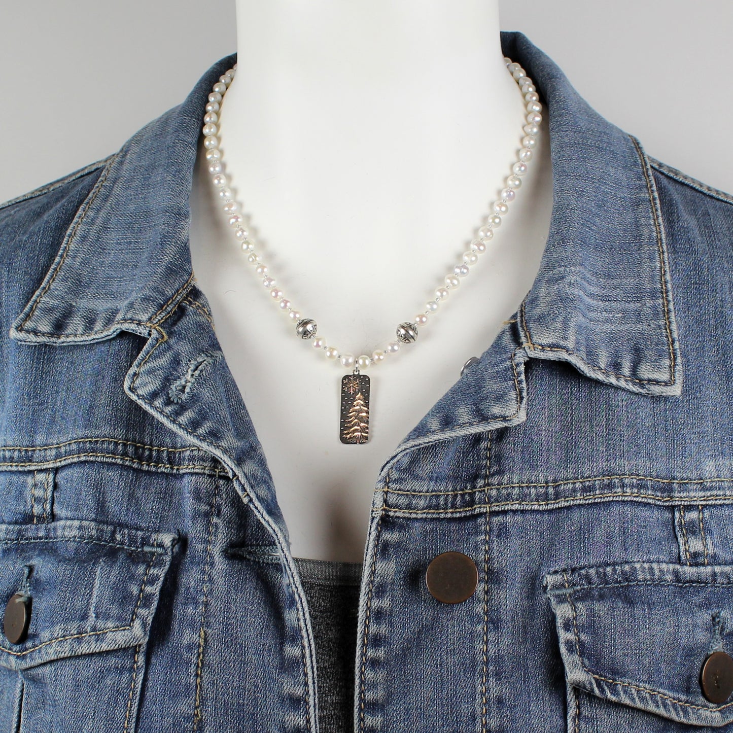 Let it Snow Necklace