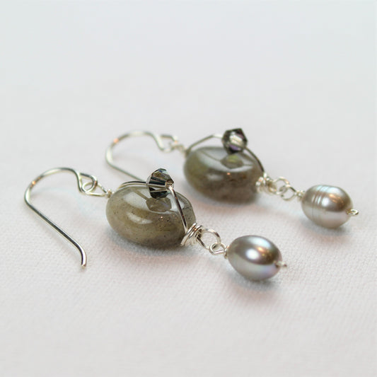 Oval smooth labradorite earrings with gray pearl dangles and wire detail with swarovski crystals